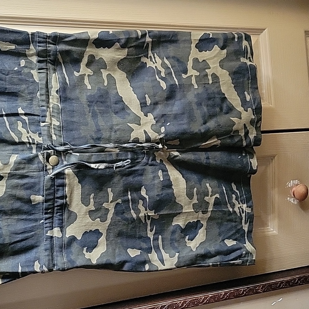 GREEN CAMOUFLAGE EUC ROMPER - Picture 2 of 6